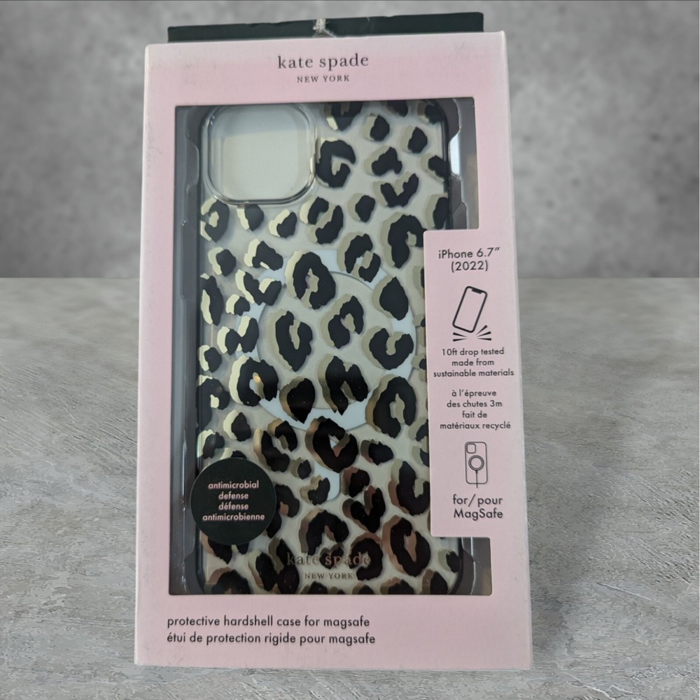 Kate Spade New York Magsafe Case for Apple iPhone 6.7‎ 2022 (14 Plus) Leopard W4
